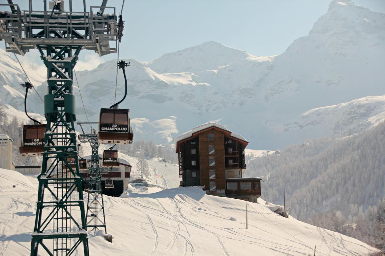 Maison Fosson Aparthotel Champoluc Exteriör bild