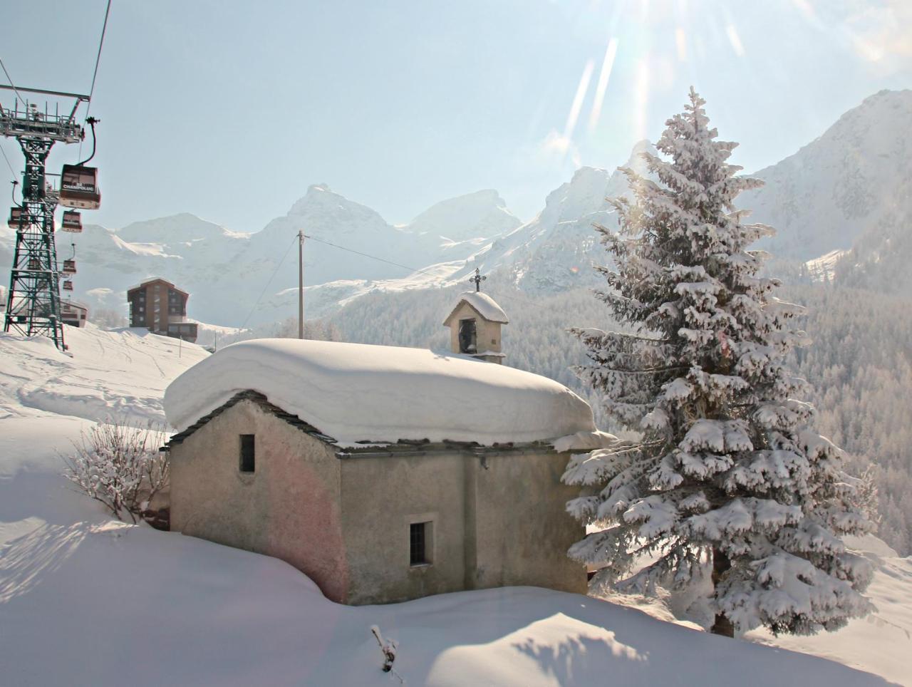 Maison Fosson Aparthotel Champoluc Exteriör bild