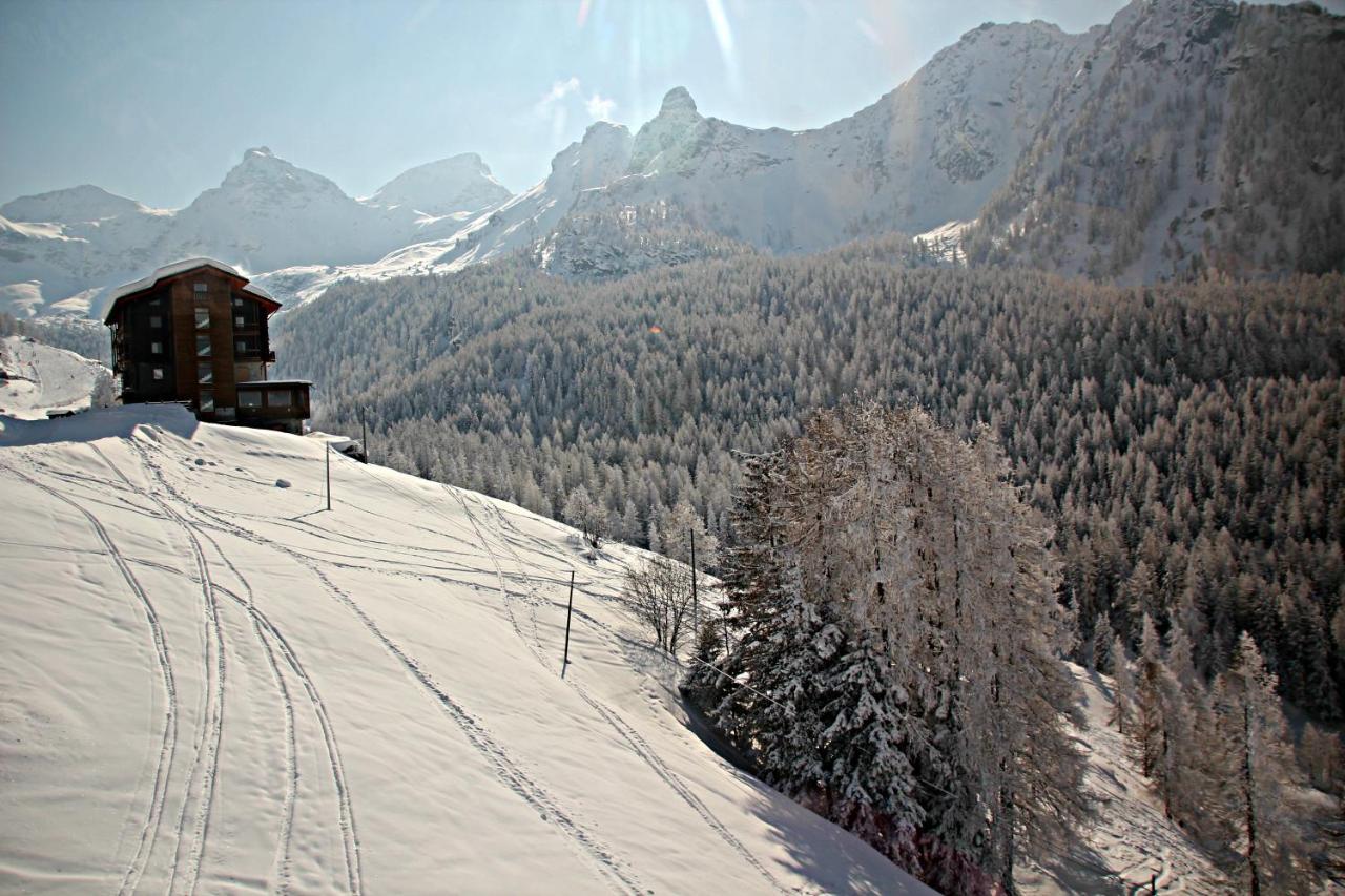 Maison Fosson Aparthotel Champoluc Exteriör bild